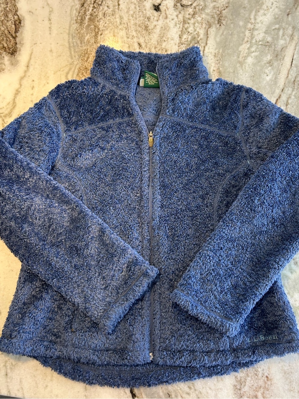 LLBean women’s MED full
Zip Sherpa fleece jacket.